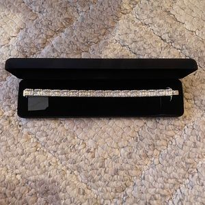 Pretty Dimond Bracelet